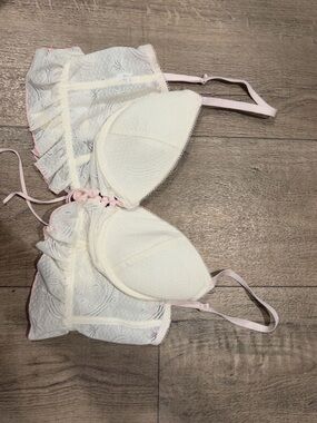 NWT: Y2K Lace Trim Bralette - White with Pink Trim: Size Medium - Forever 21